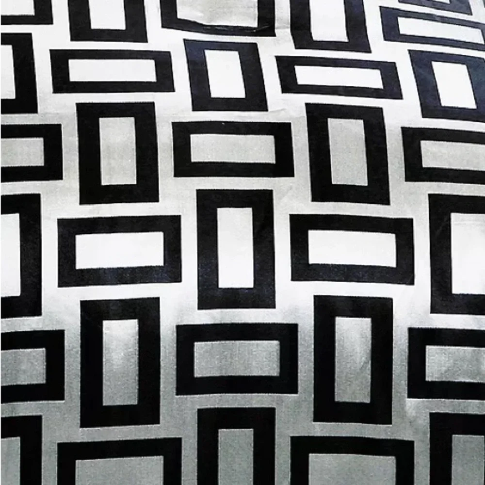 Modern Bedding Luxury Set , King Size, Color Silver and Black